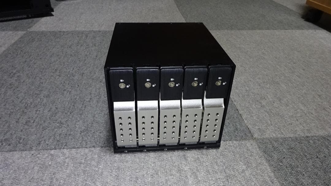 センチュリー iStarUSA リムーバブルラック 5Bay