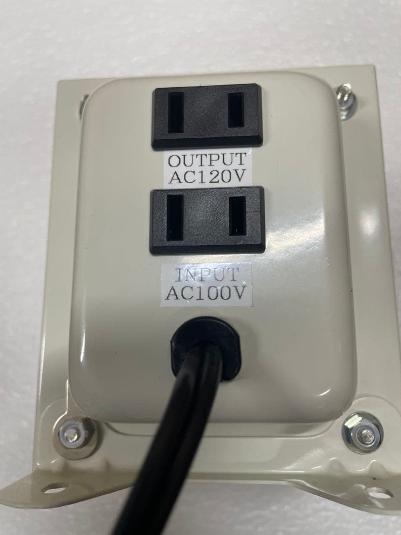 日章工業 NDF-1500UPU アップトランス　1500VA 美品