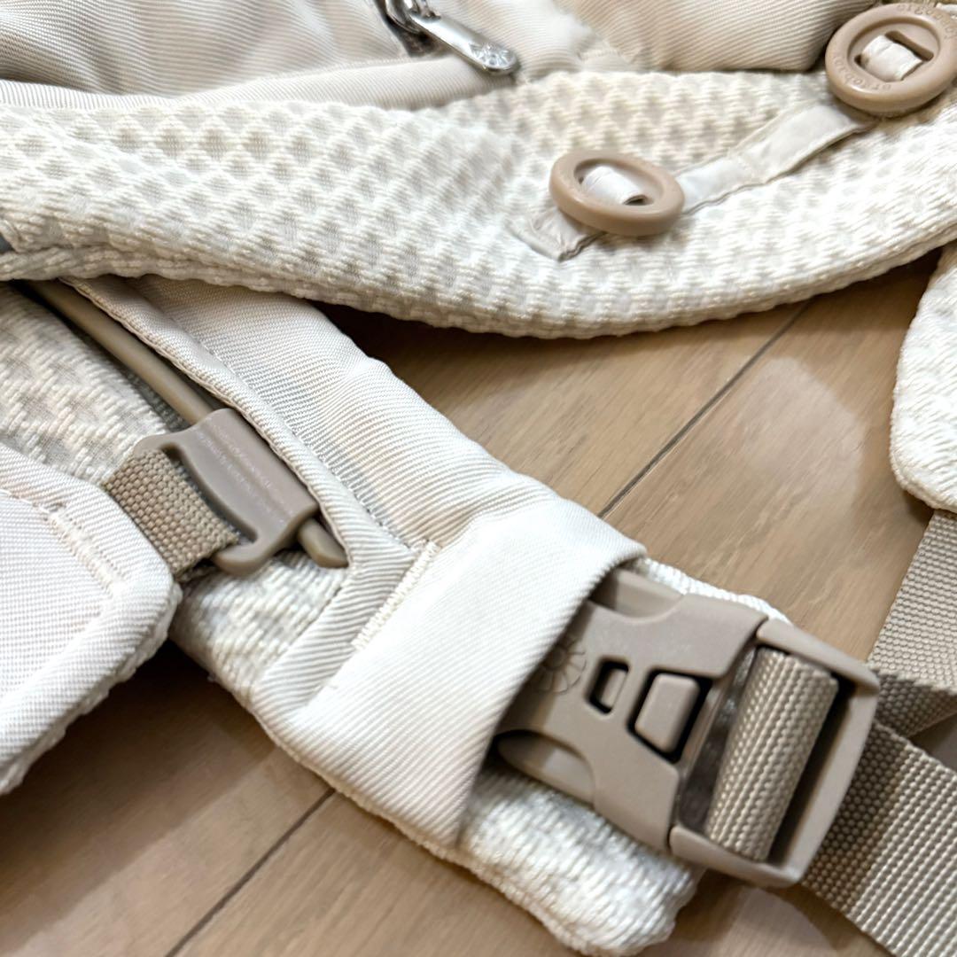 美品【エルゴベビー 】抱っこ紐　 オムニブリーズ　ナチュラルベージュ
