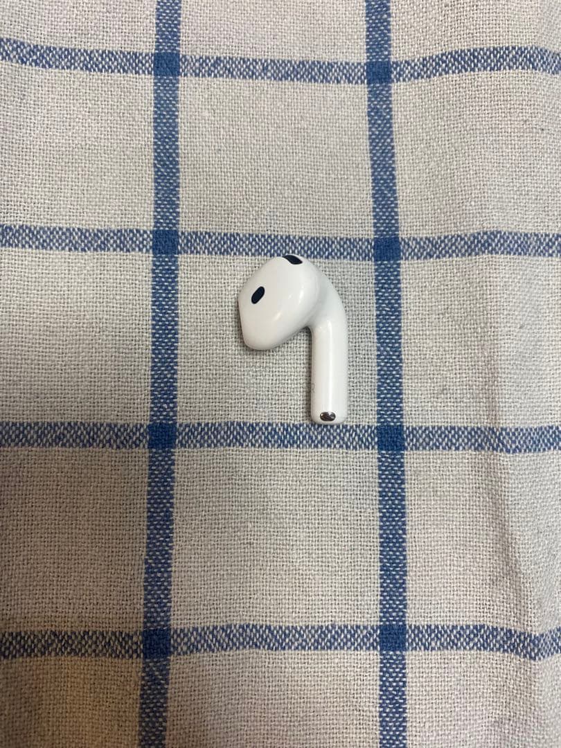 AirPods4 ノイズキャンセリング　片耳