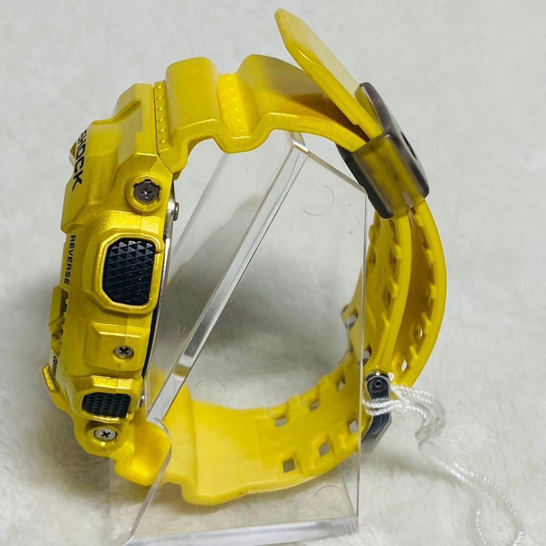 【美品】CASIO GA-110NM-9AJF メタリックイエロー