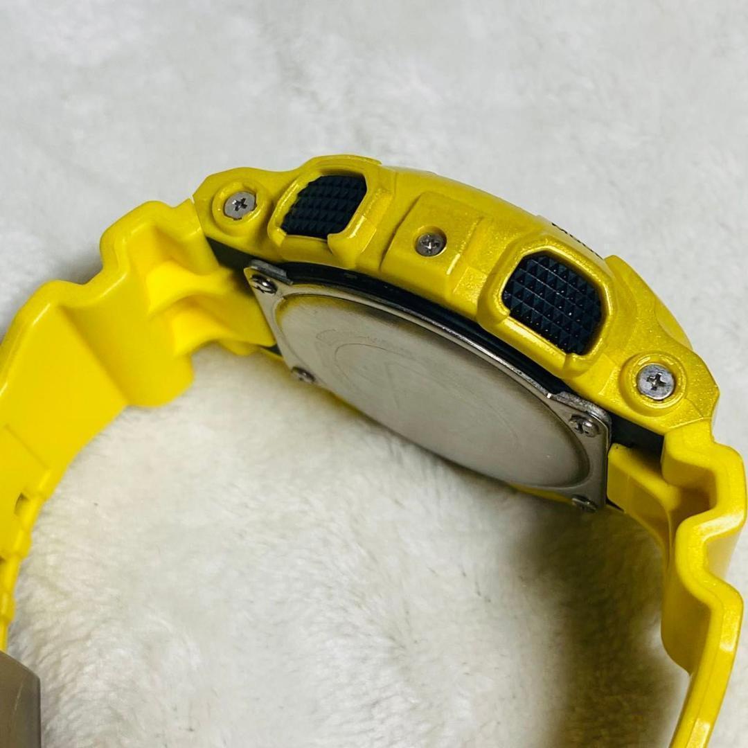 【美品】CASIO GA-110NM-9AJF メタリックイエロー