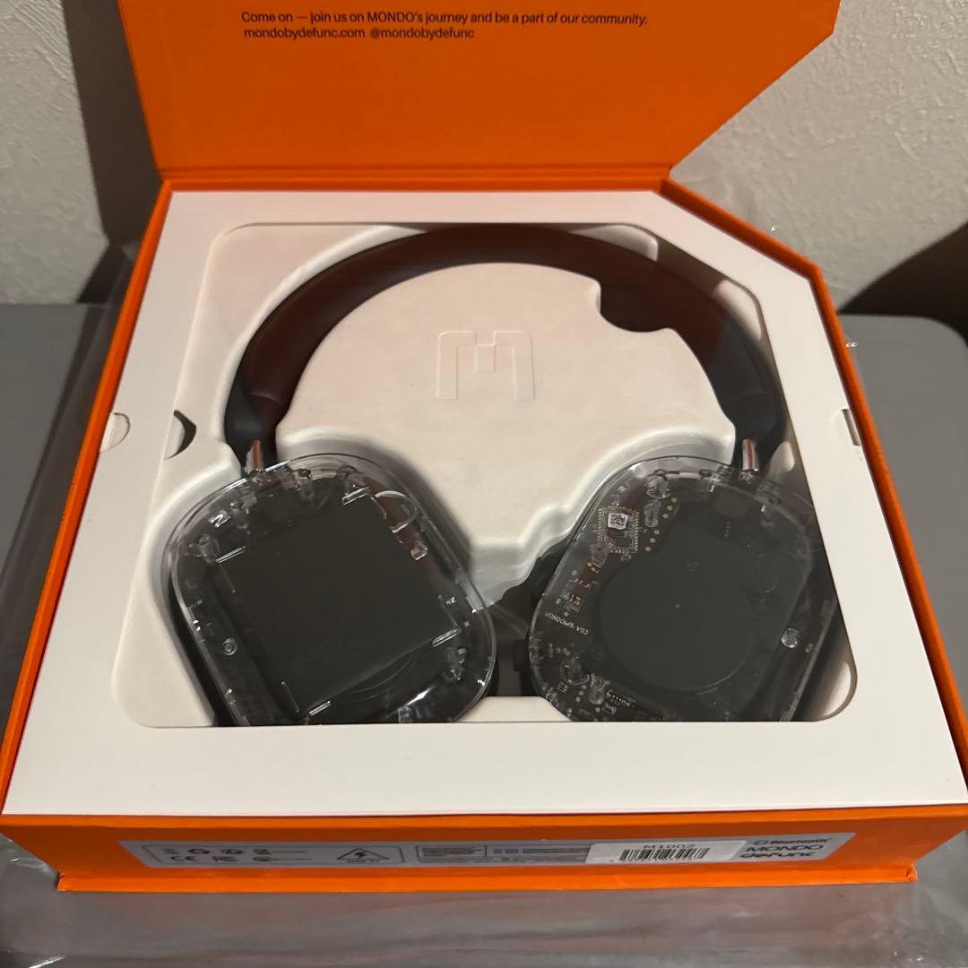 MONDO Over-Ear トランスペアレント