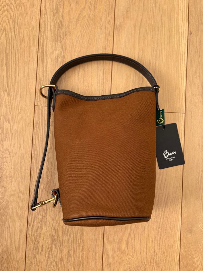 Brady FANE Hazelnut ブレディ フェーン バケットバッグ