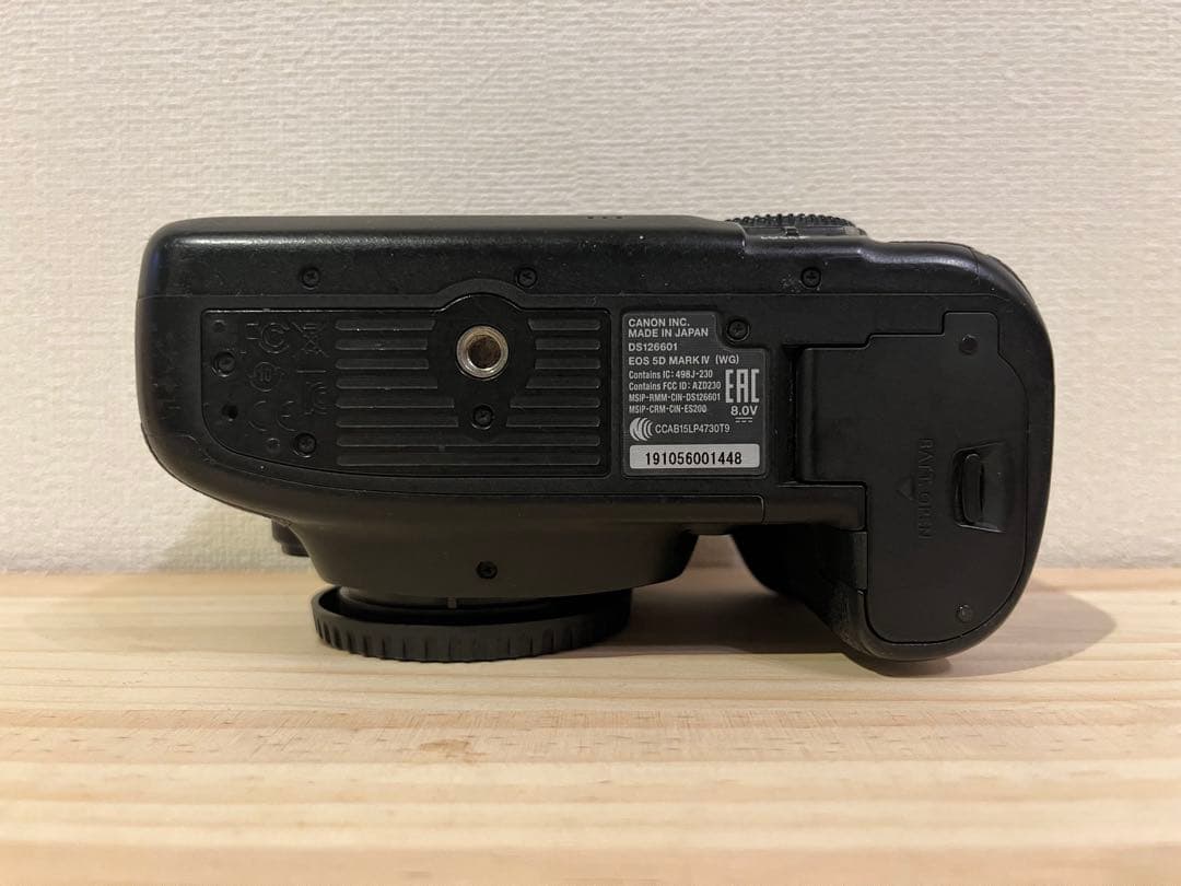 【美品 完動品】Canon EOS 5D Mark IV ボディ #25357