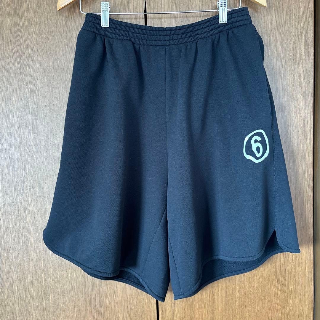 MM6 Maison Margiela(エムエムシックス)ロゴショートパンツ