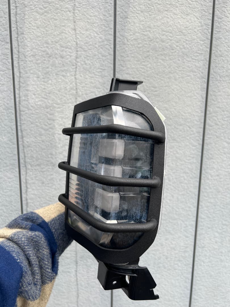 タフト　テールランプガード　左右