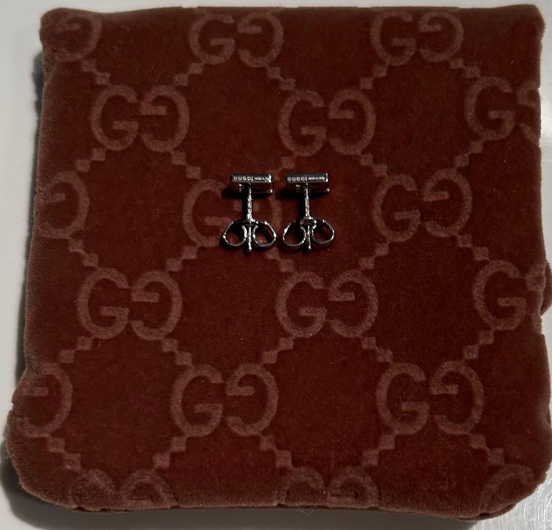 GUCCI Gロゴ ピアス(両耳用)