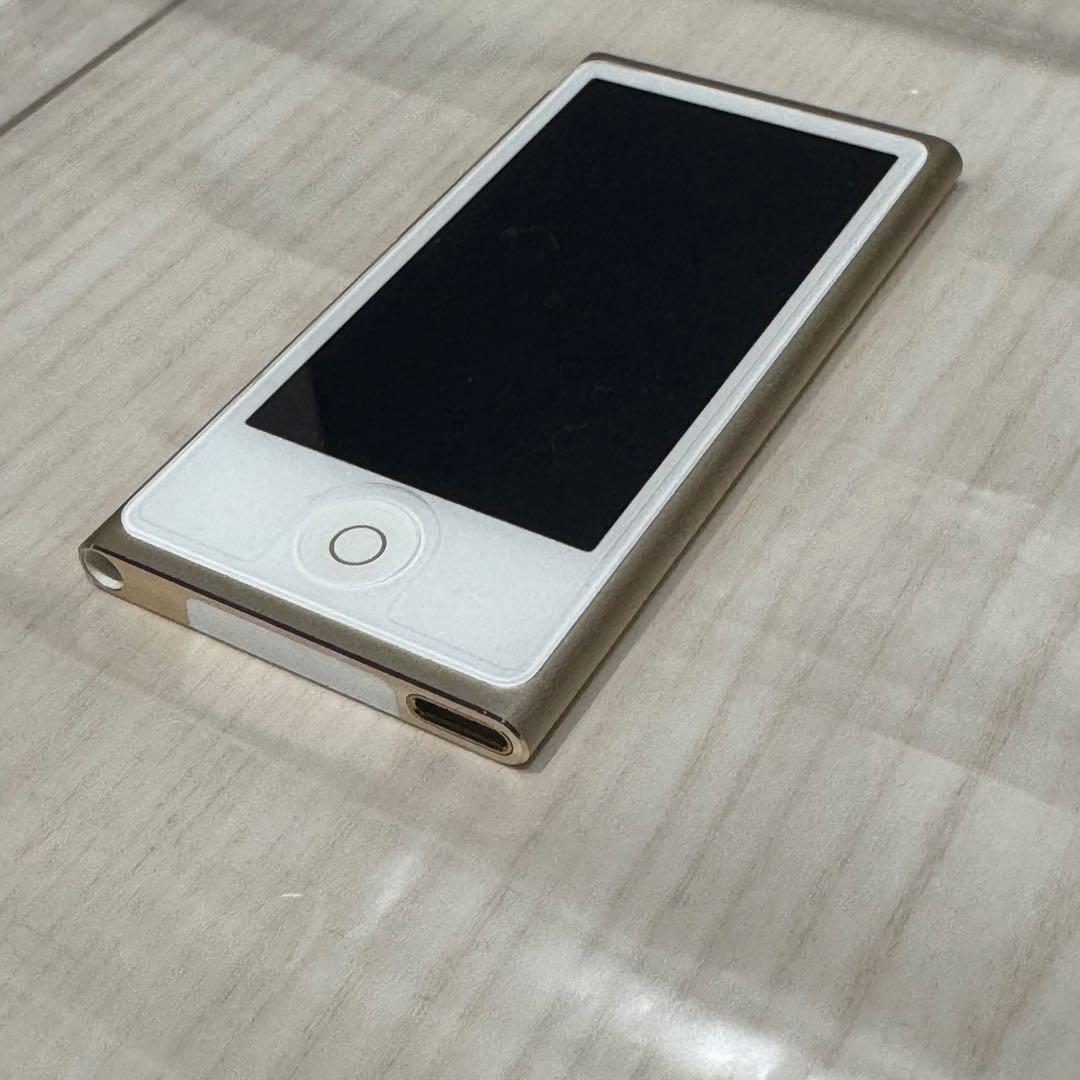 【極美品】Apple iPod nano【第7世代】16GB ゴールド ケース付