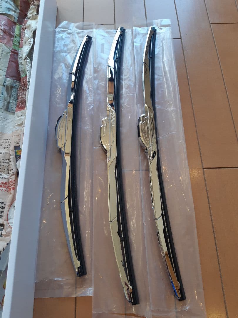 三菱ふそう大型17 、07スーパーグレート　メッキワイパー少々ジャンク