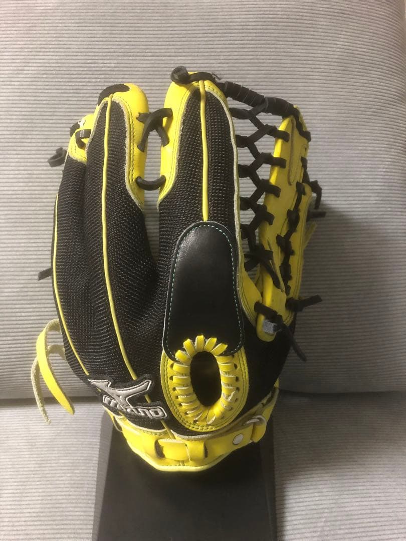 ミズノ　外野手用オーダーグラブ