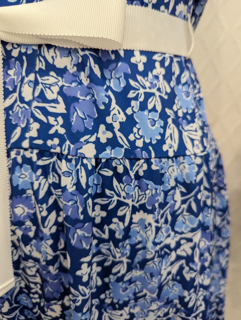 Mauve☆　スーパービューティー　春夏　ブルー小花ワンピース44XL新品