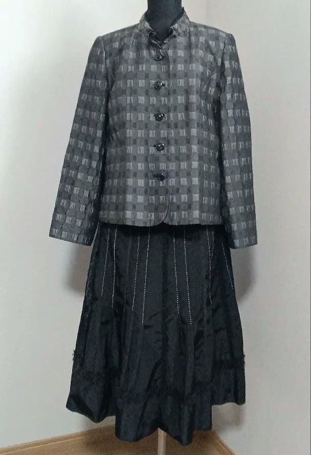 10万以上　エイココンドウ　ジャケット　コムトスカート　ヒロコシノ他