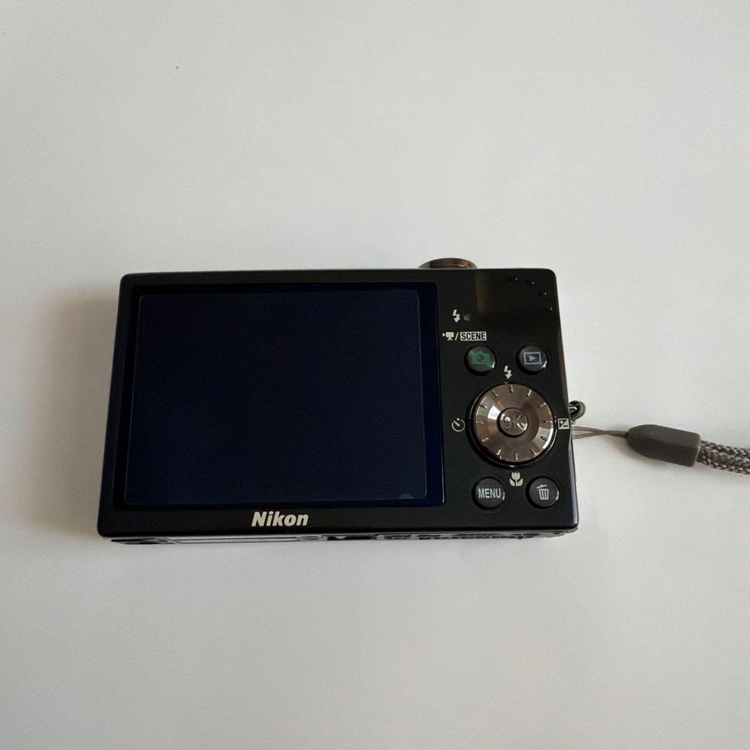 Nikon COOLPIX デジタルカメラ 充電器付き