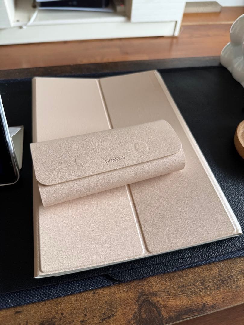 HUAWEI 12.0型タブレットパソコン MateBook 【周辺機器完備】