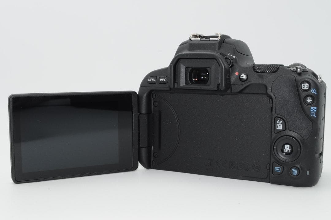 ☆新品クラス⑨☆冬SALE☆ Canon EOS Kiss x9 ダブルレンズ