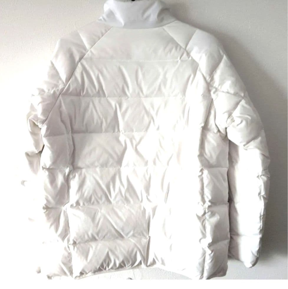 新品　タグ付　ホワイト ダウンジャケット レディース　ゴルフ