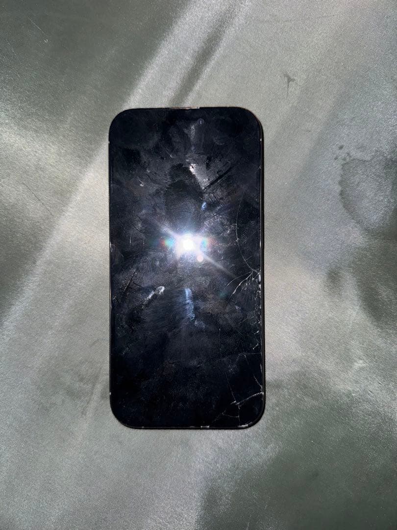 Apple iPhone 15 Pro スペースグレー 本体　ジャンク