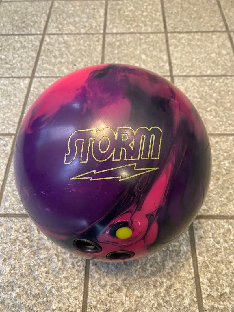 ボール STORM PROTON PHYSIX