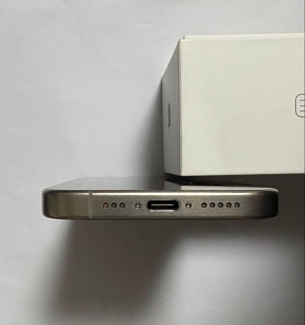 【週末特価】Apple iPhone15Pro ナチュラルチタニウム 本体