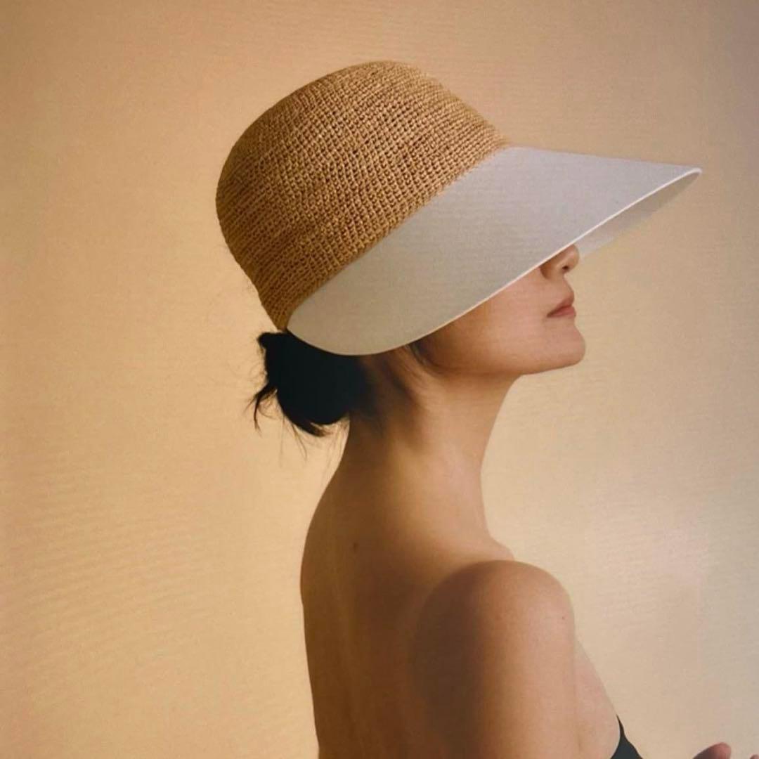 滝沢さん　ヘレンカミンスキー Blaise ヌガー×オフホワイト