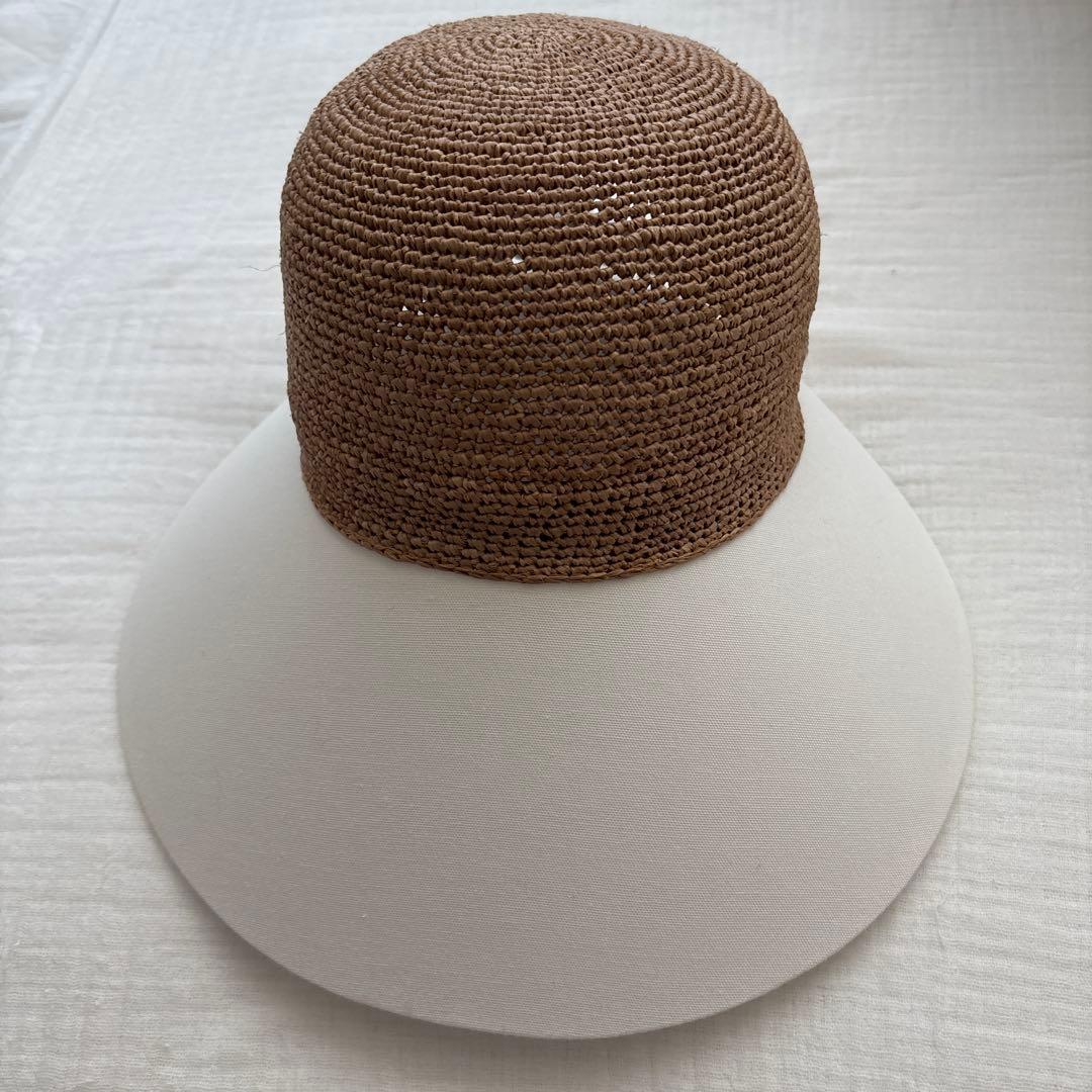 滝沢さん　ヘレンカミンスキー Blaise ヌガー×オフホワイト