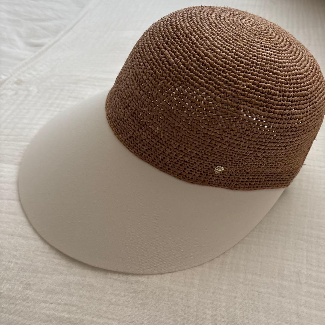 滝沢さん　ヘレンカミンスキー Blaise ヌガー×オフホワイト