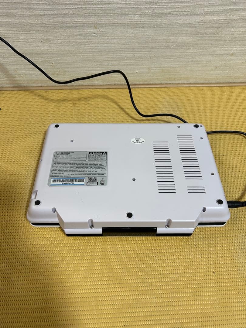 AVOX ポータブル Blu-rayプレーヤー