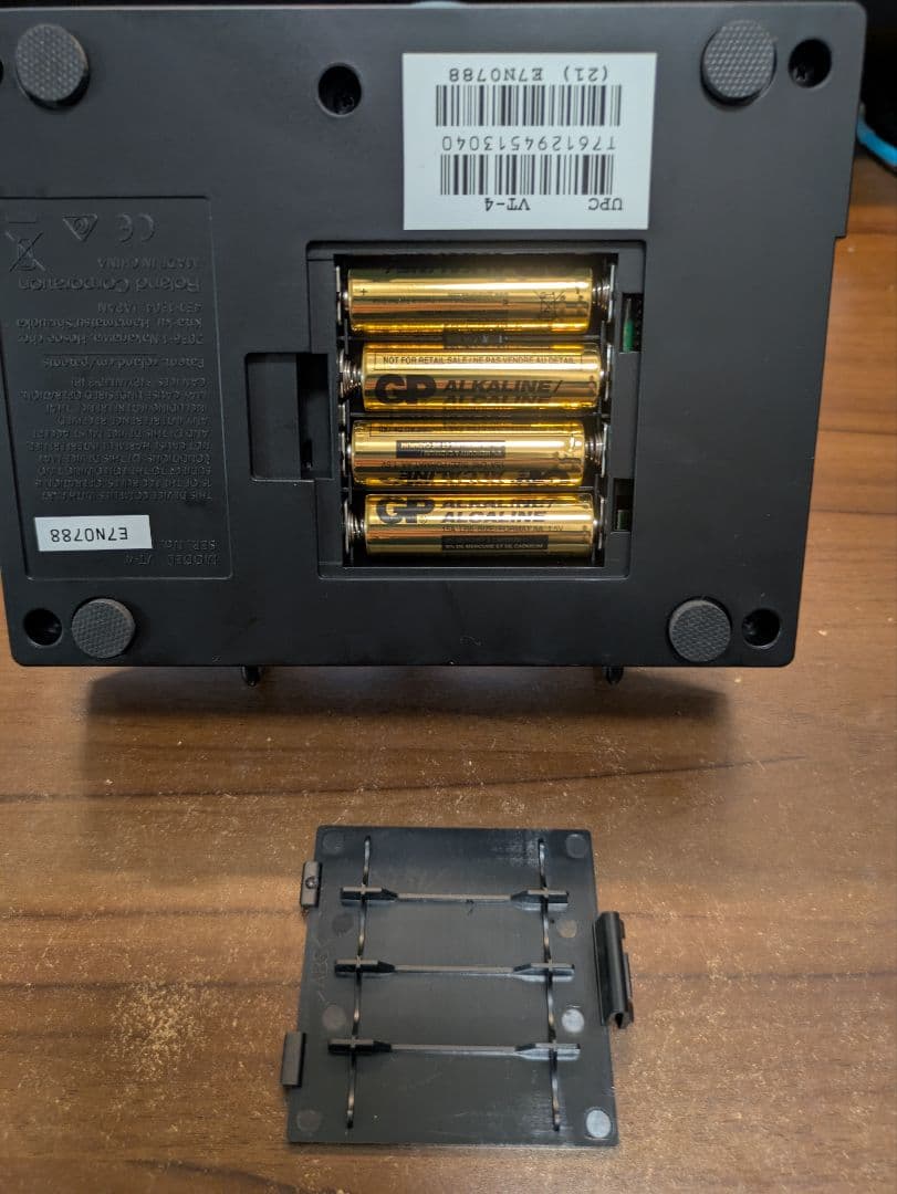 【L】（※Roland VT-4）