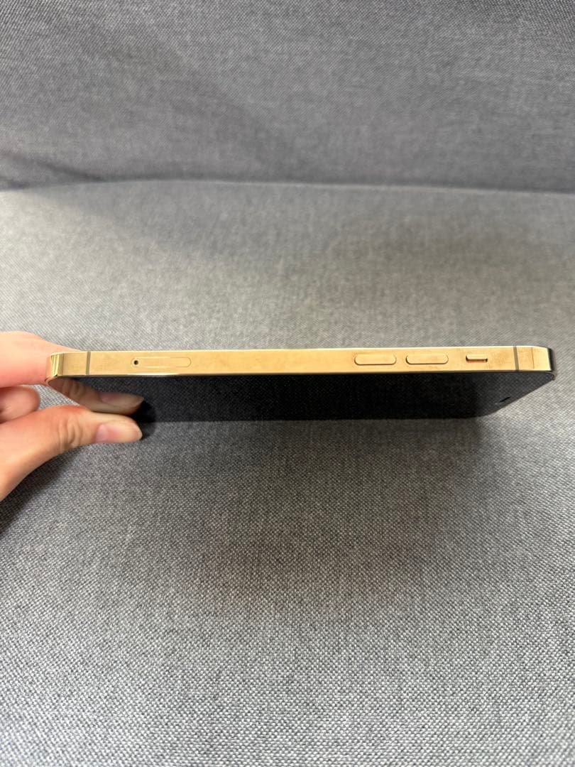 【チン】iPhone12pro スマートフォン　SIMフリー