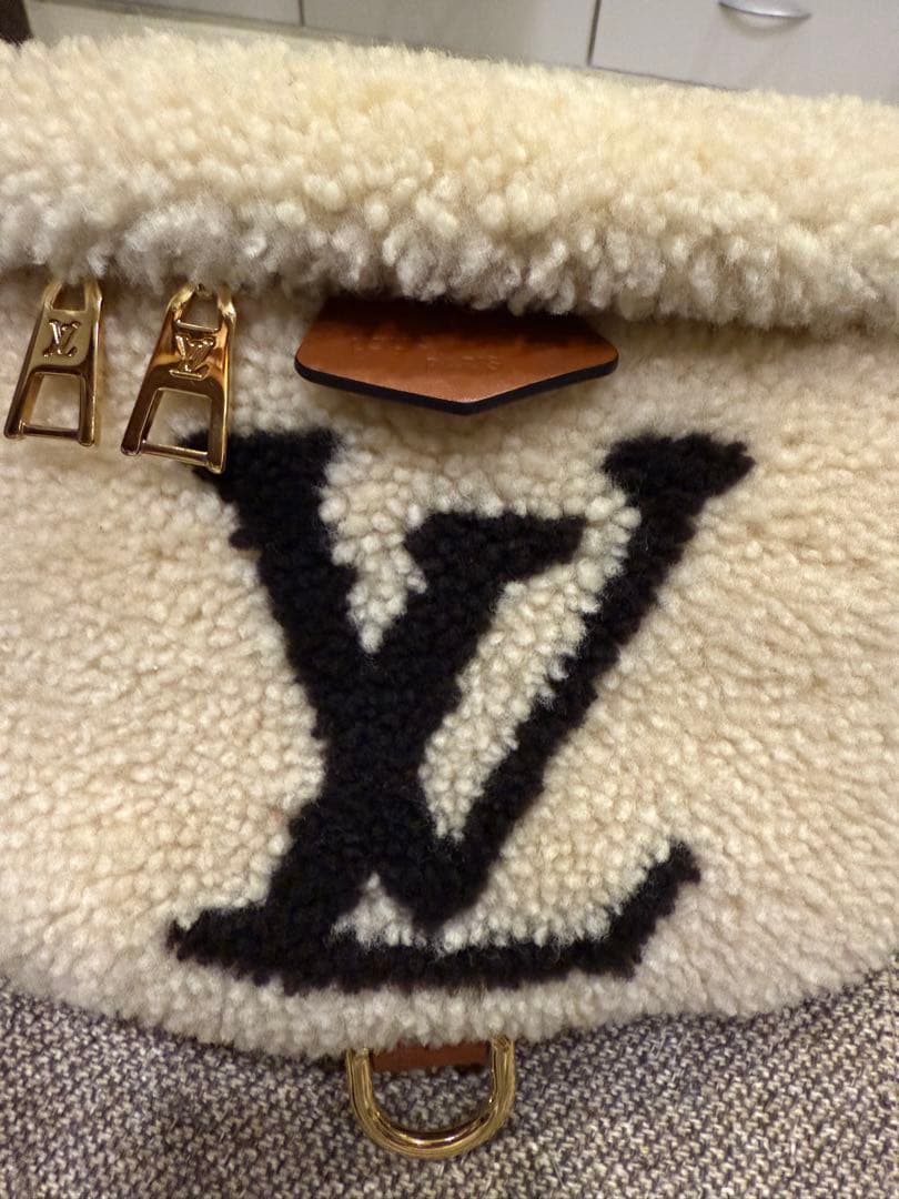 Louis Vuitton LVボディバッグ バムバッグモノグラムテディボア