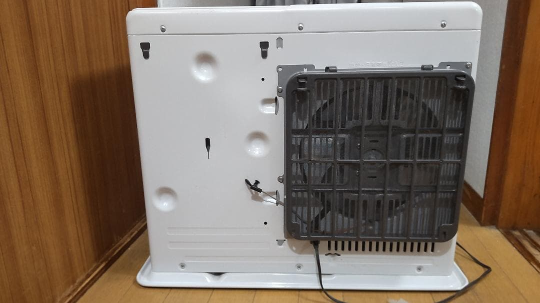 Dainichi 石油ファンヒーター FW-6716SDX　ホワイト2016年製