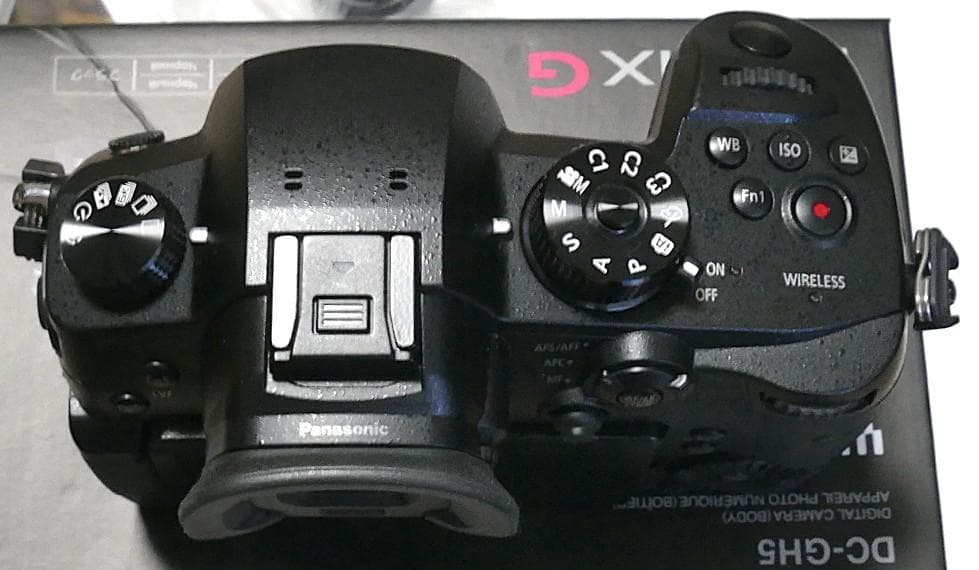 ☆ Panasonic LUMIX DC-GH5 ミラーレス一眼 V-Log ☆