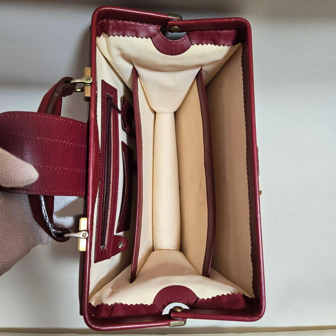 ダレスバッグ　赤　ボルドー　ワインレッド　深紅　ミニ　ドクターバッグ