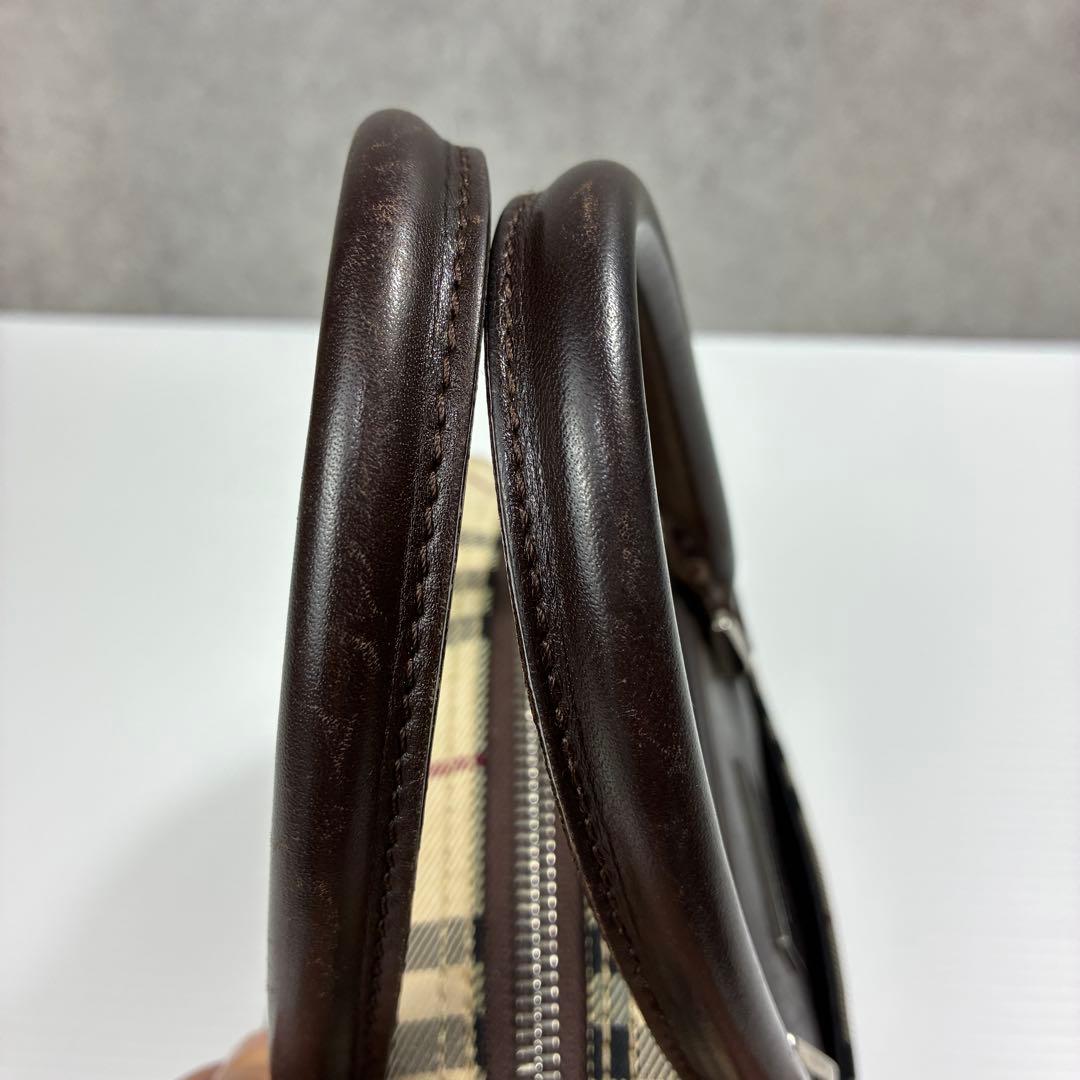 公*o様 美品✨BURBERRY ノバチェック ロゴプレート ハンドバッグ 自立