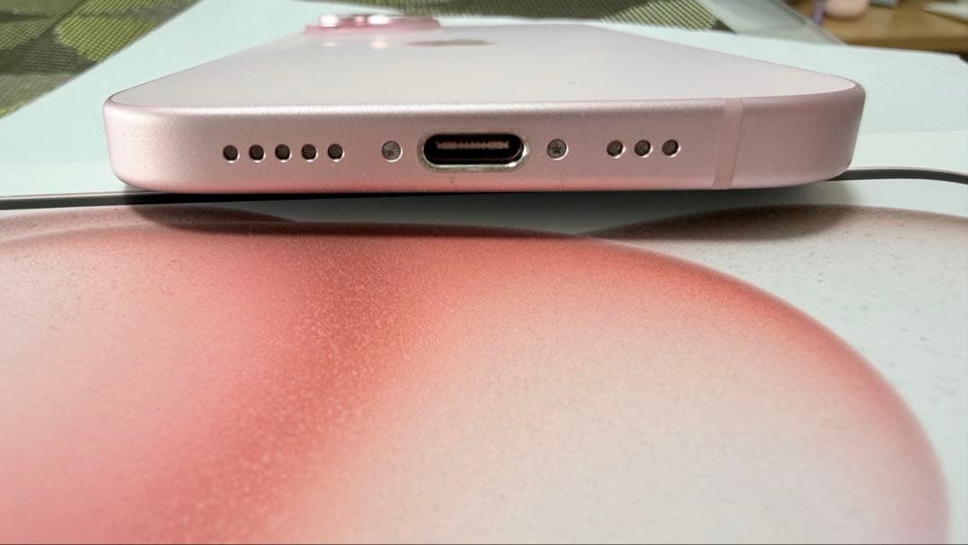 週末値下【美品】84% iPhone15 256GB ピンク　本体　SIMフリー