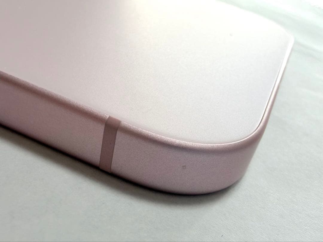 週末値下【美品】84% iPhone15 256GB ピンク　本体　SIMフリー