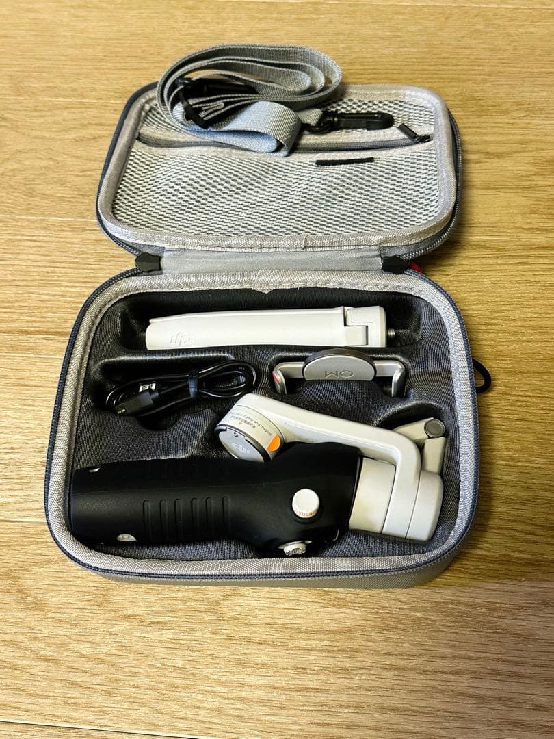 DJI Osmo Mobile 6 プラチナグレー ケース グリップカバー