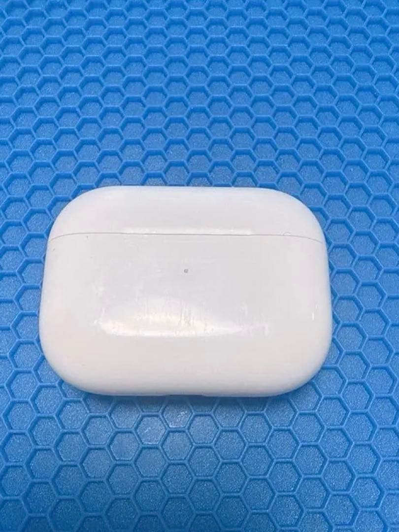 Apple AirPods Pro2 Lightningコネクタ