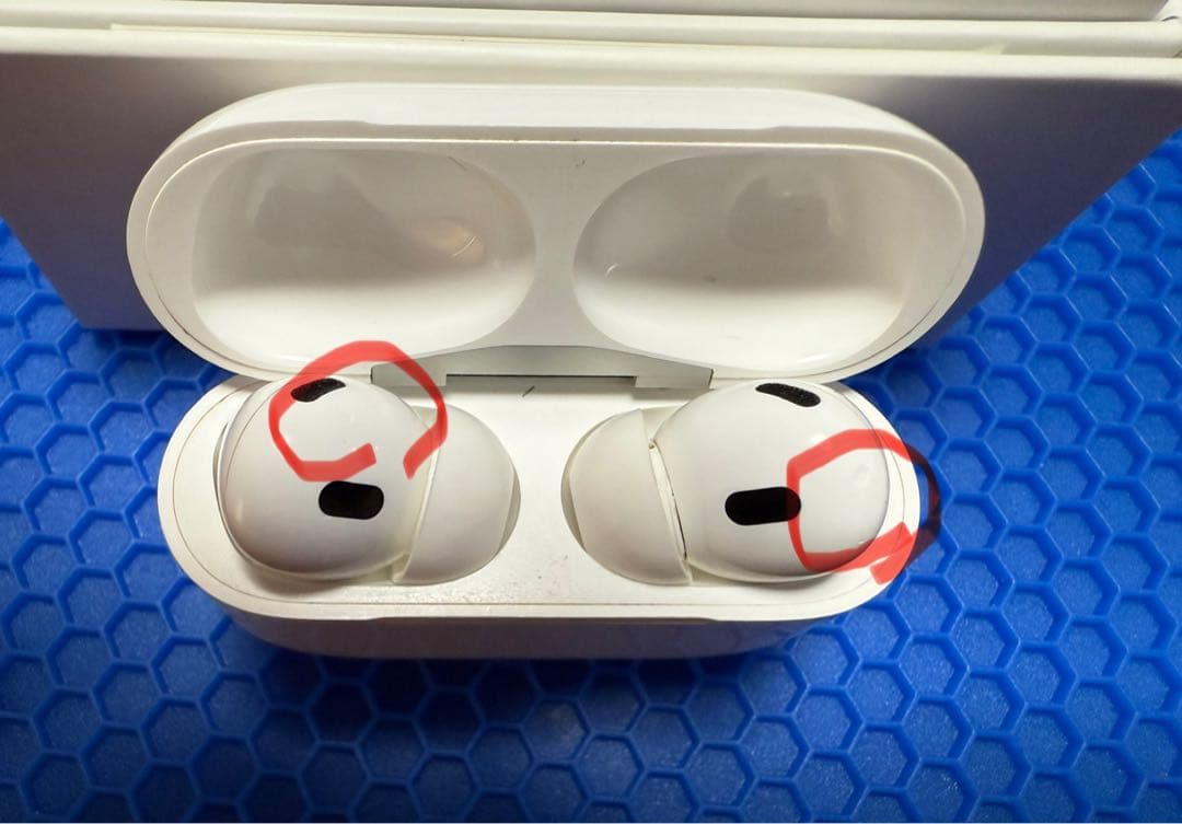 Apple AirPods Pro2 Lightningコネクタ
