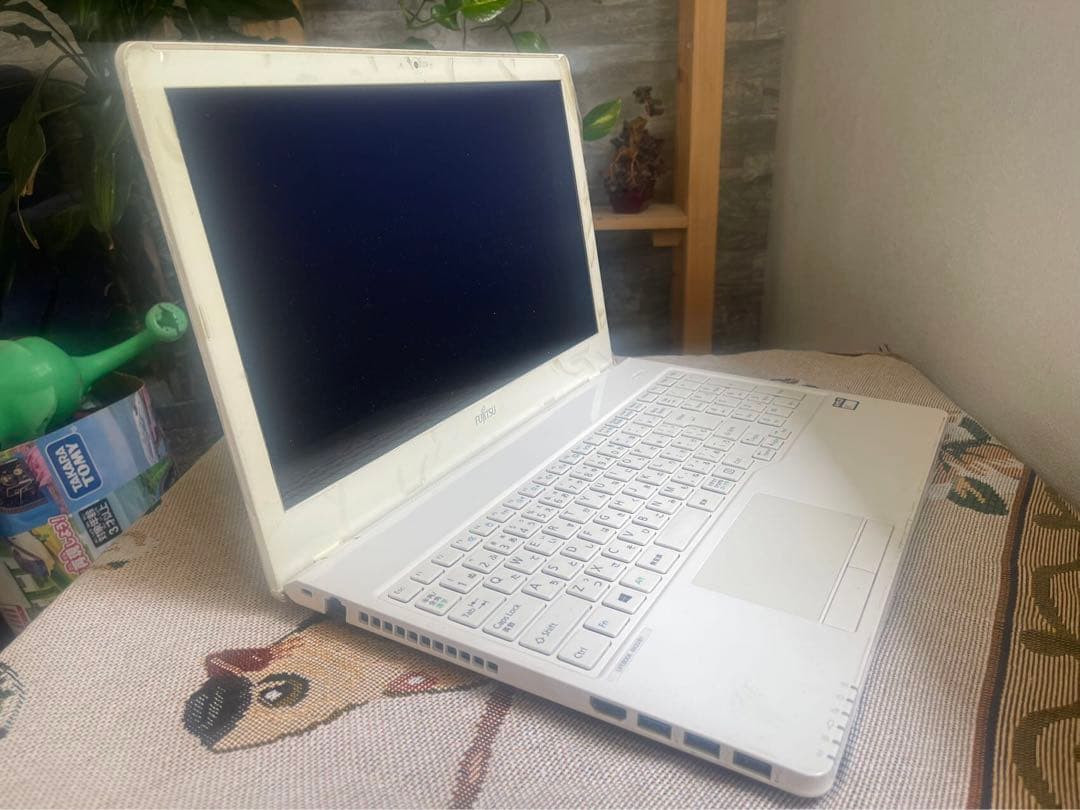 富士通 AH30/B1 Windows11 Office ノートパソコン