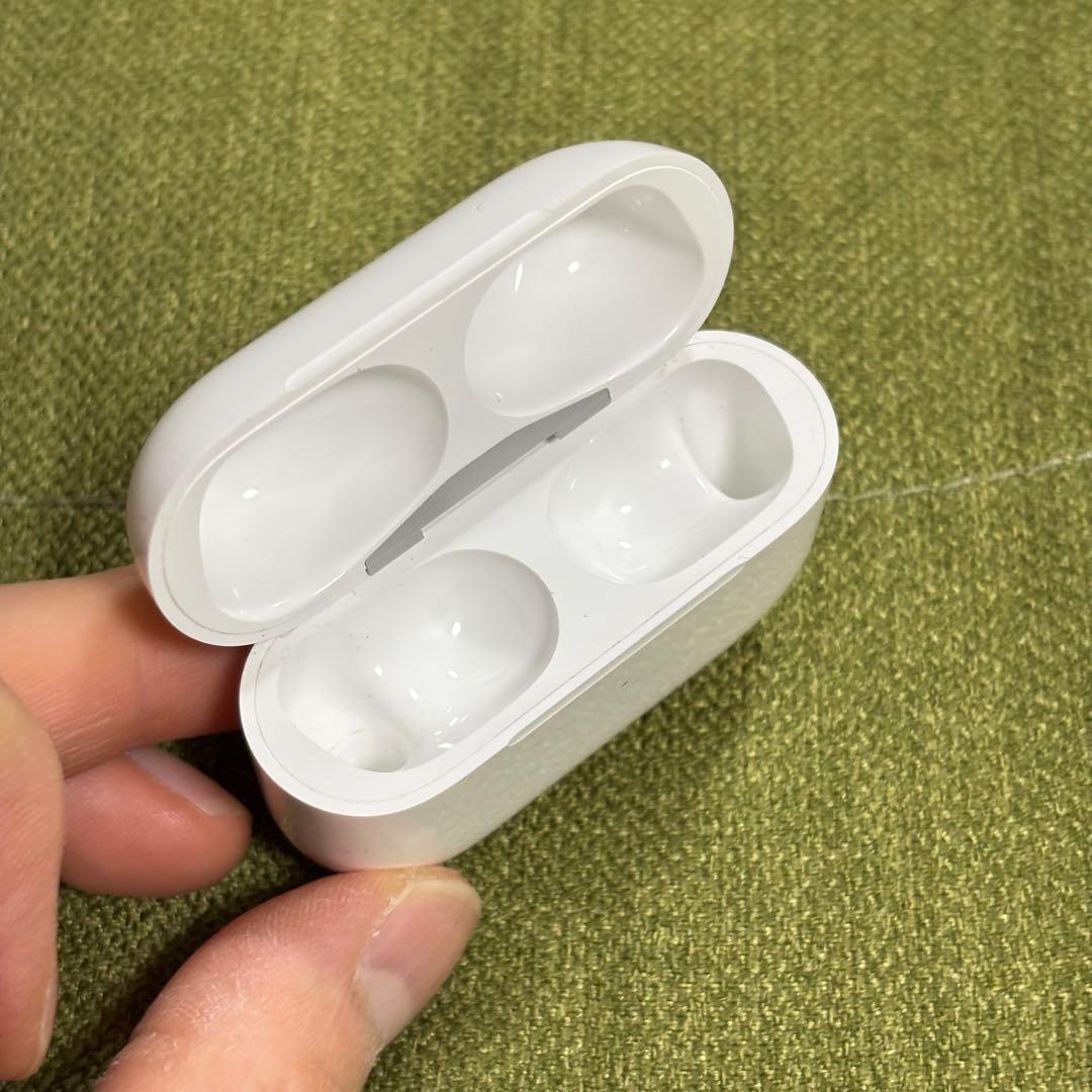【美品】Airpods Pro 2 第二世代 イヤホン Apple