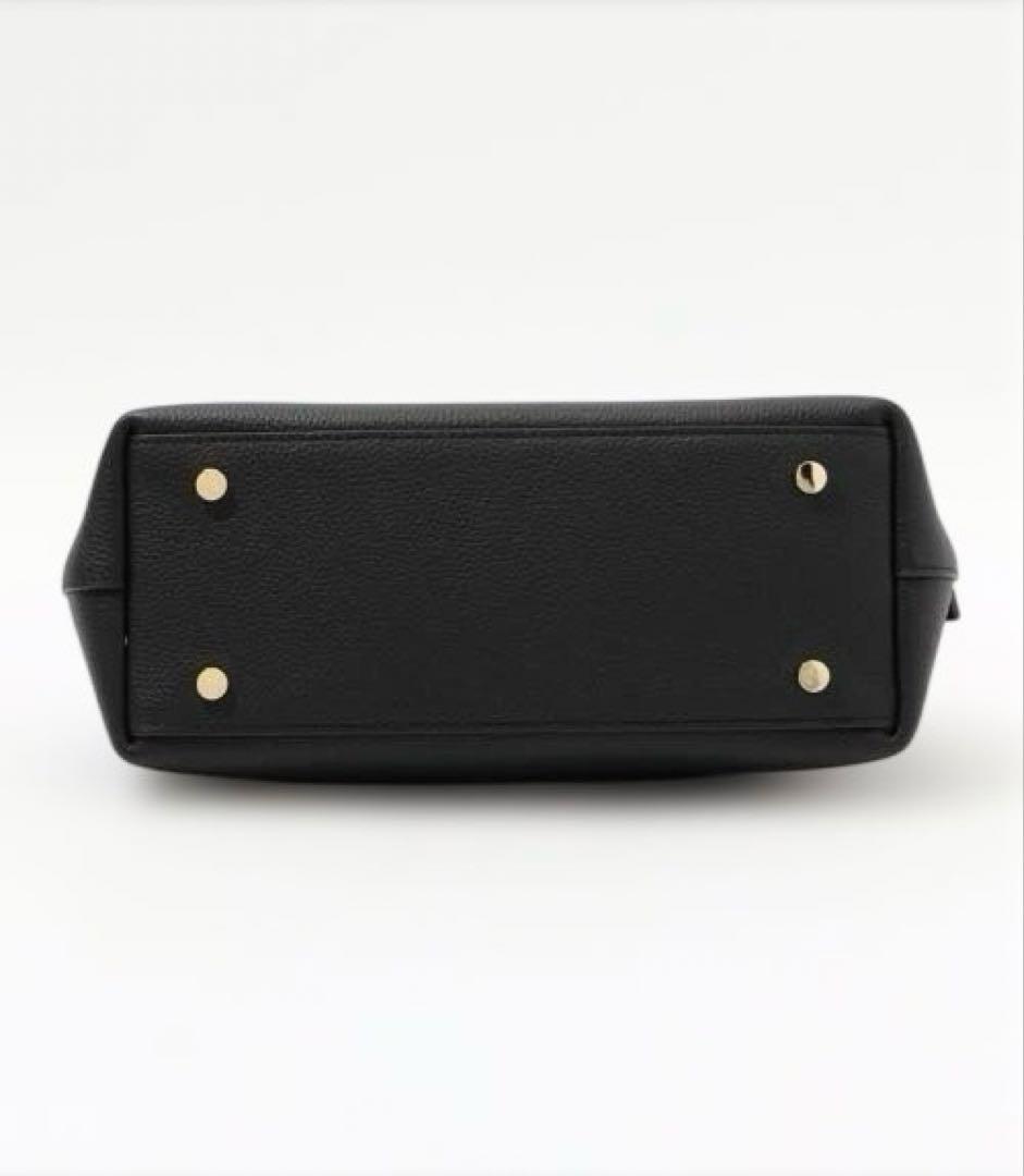 PUNTI. MAGNOLIA ハンドバッグ ブラック