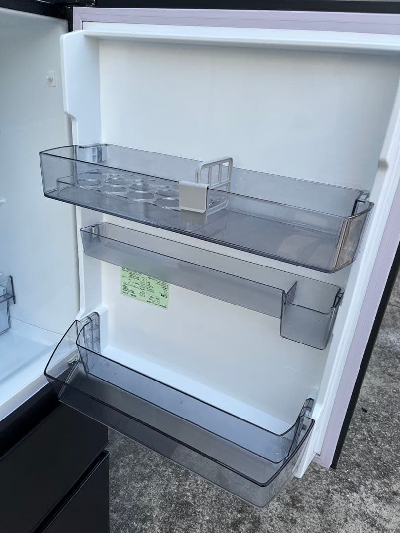 美品‼️TOSHIBA冷蔵庫 326L 2023年製R28