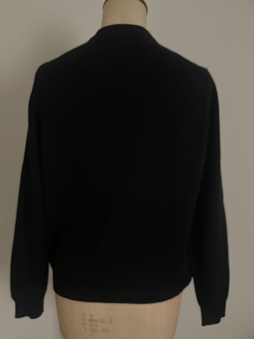 Ballantyn バランタインカシミヤ 黒 金ボタン カーディガン 40