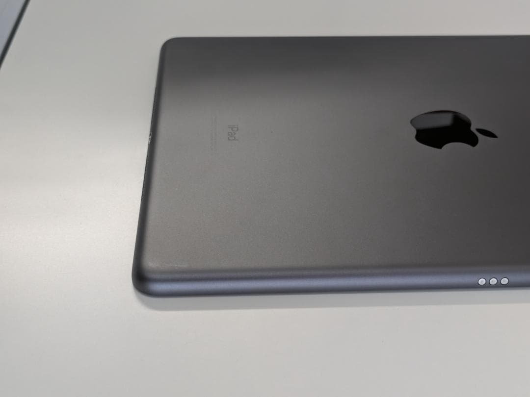 Apple iPad スペースグレー　箱あり