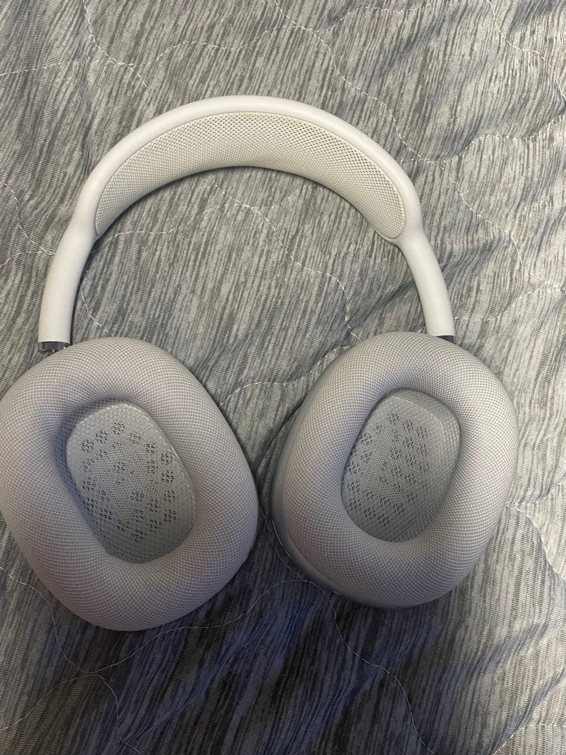 AirPods max シルバー