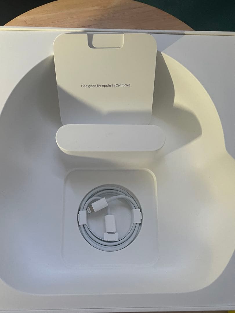 AirPods max シルバー