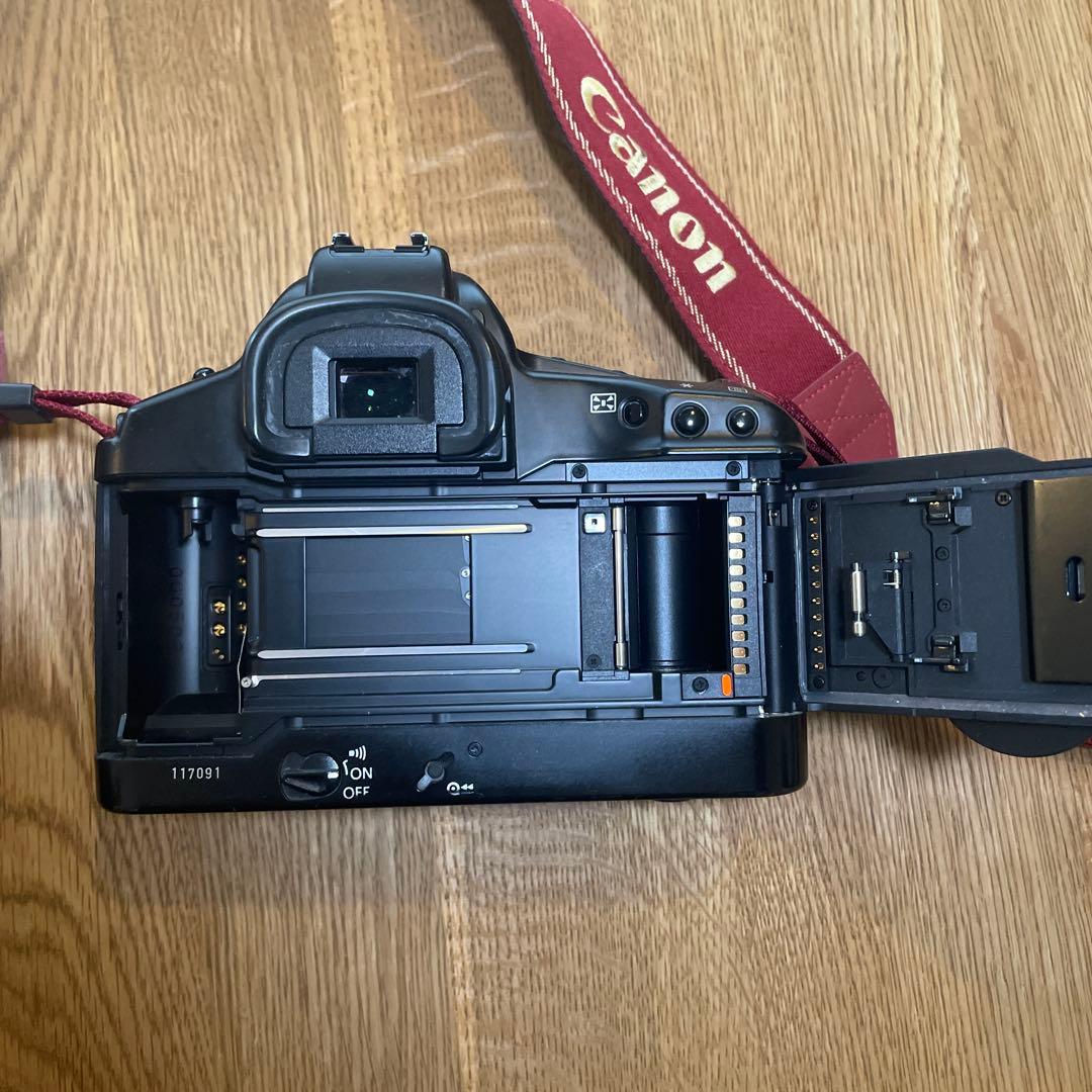Canon EOS-1v フィルムカメラ