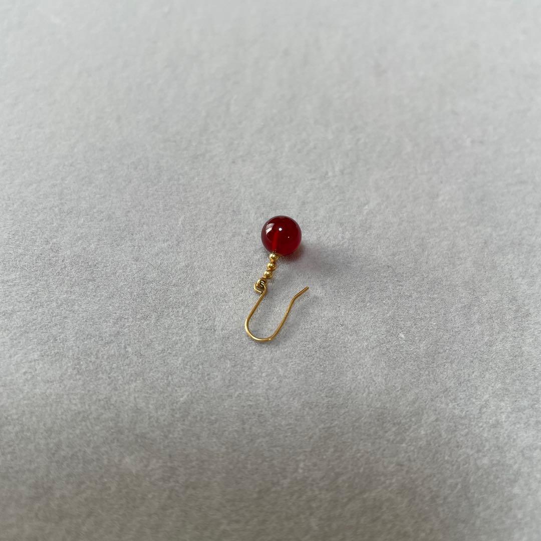 ガーネットピアス　K18 片耳用　フックピアス